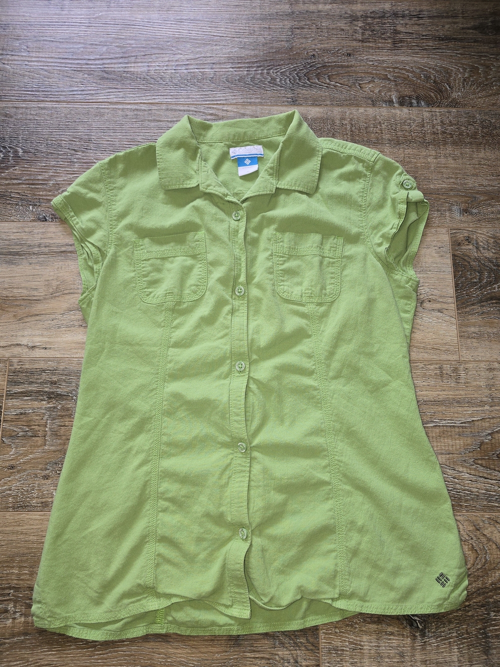 Columbia Women's Green Cotton Short Sleeve Collared Button-Up Shirt M Sleeveless